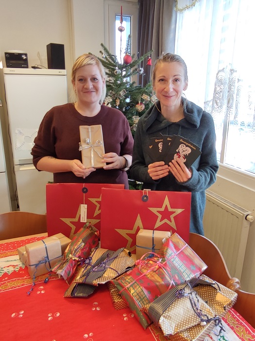 Weihnachtspaeckchen Tchibo Eduscho FH Burgenland 1 klein