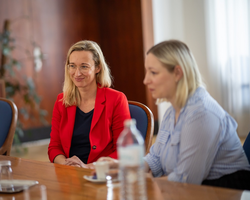 Austausch mit Ministerin Zadić 