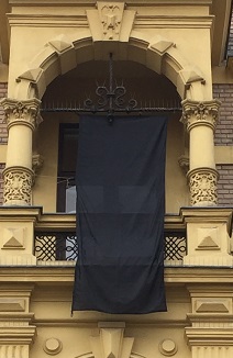 Schwarze Fahne 16 01 2020 klein